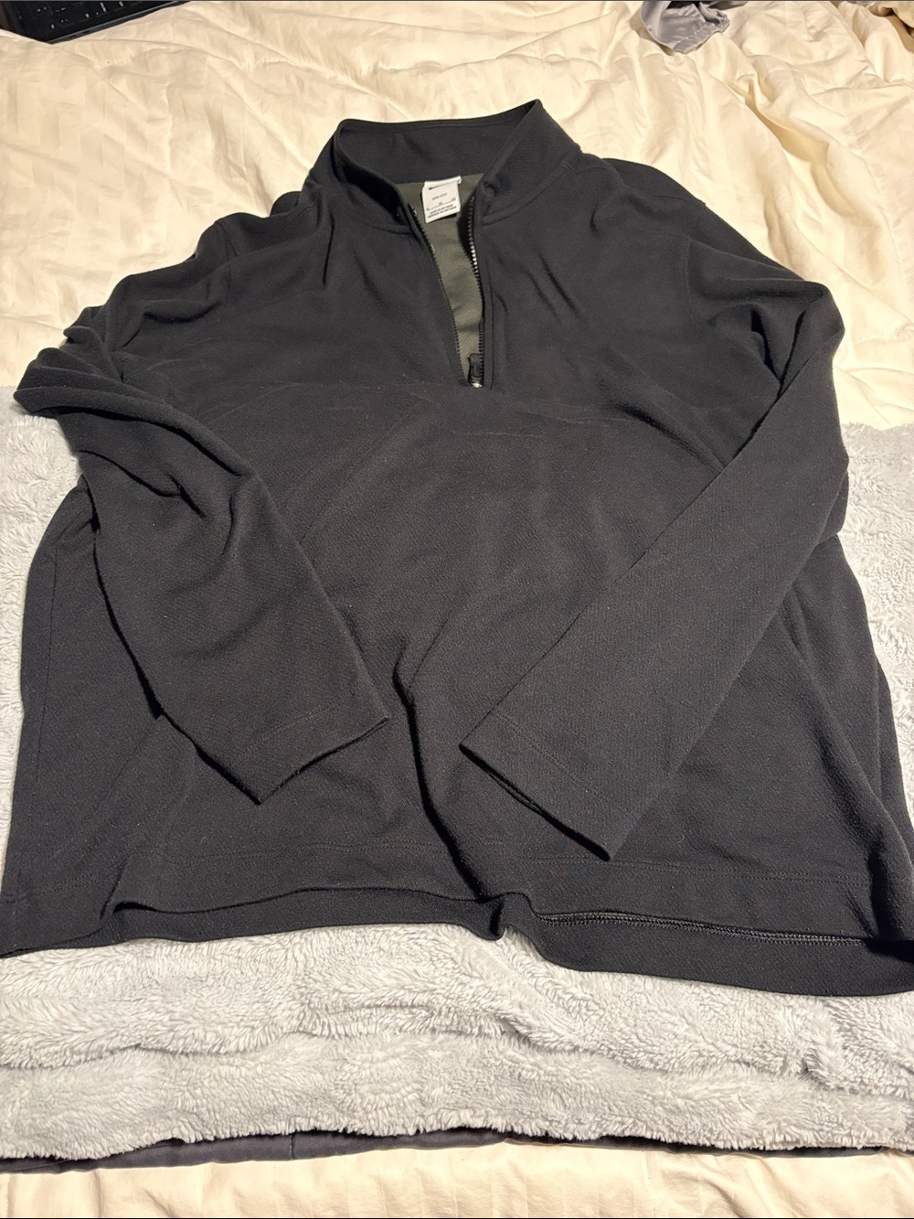 Nike Men's Black Quarter-Zip Pullover Sweater